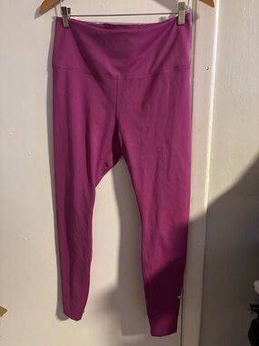 Nike Dri-FIT Pink Leggings Women’s Size Large Athletic Workout Yoga Pants